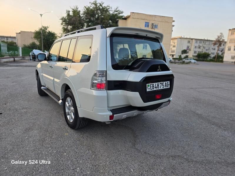 Mitsubishi Pajero 2015 - 305 000 TMT - Aşgabat - img 9