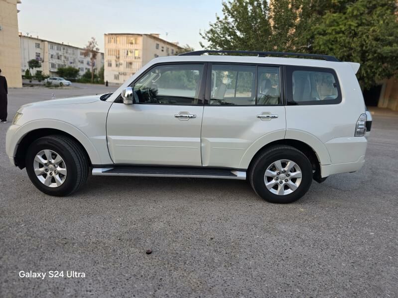 Mitsubishi Pajero 2015 - 305 000 TMT - Aşgabat - img 7