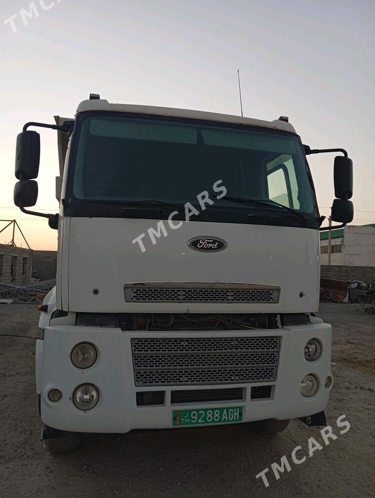 Ford Cargo 3535D 2014 - 600 000 TMT - Херрикгала - img 3