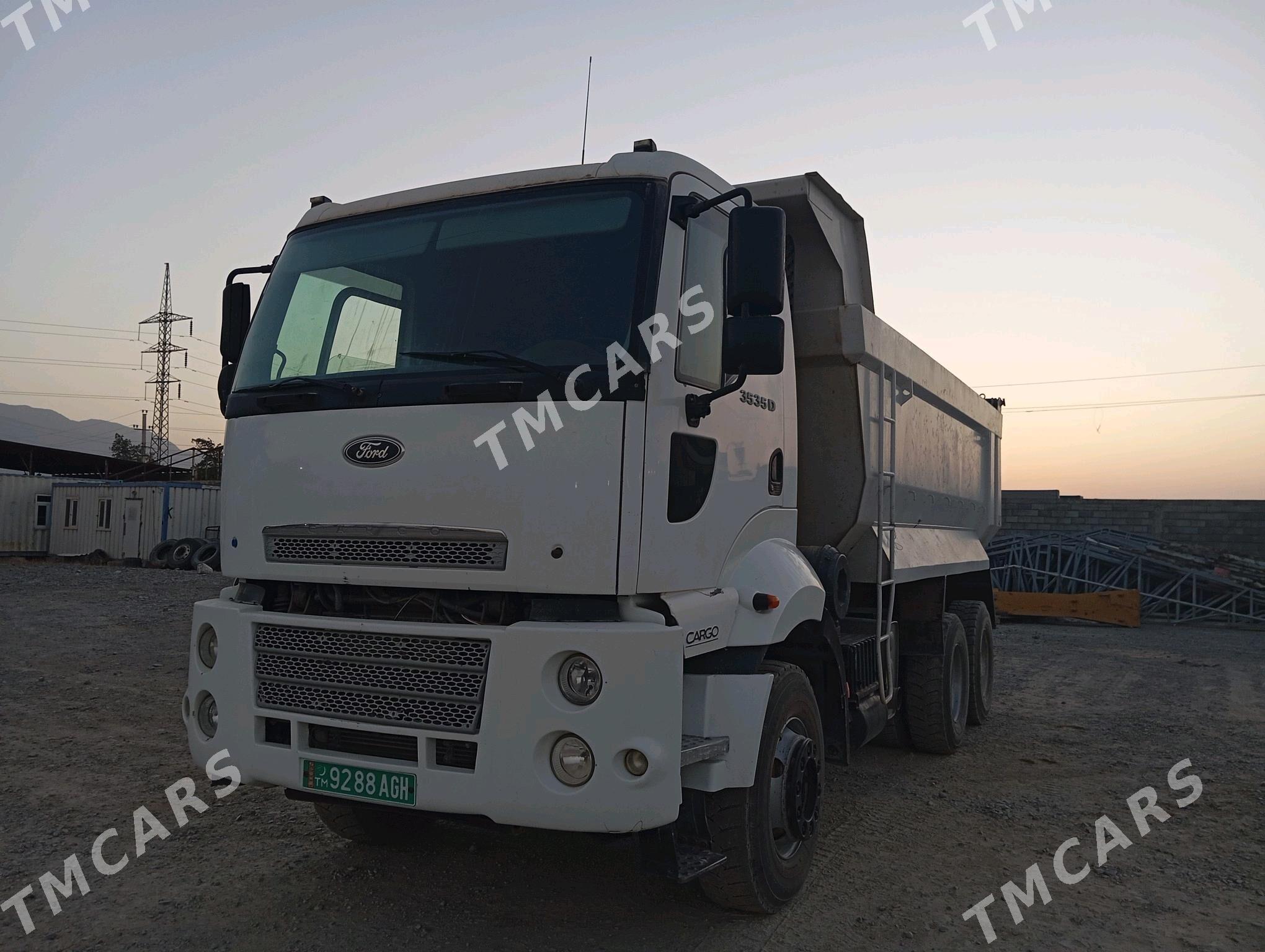 Ford Cargo 3535D 2014 - 600 000 TMT - Херрикгала - img 2