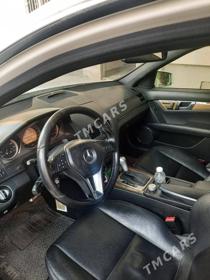 Mercedes-Benz C300 2011 - 190 000 TMT - Ашхабад - img 8
