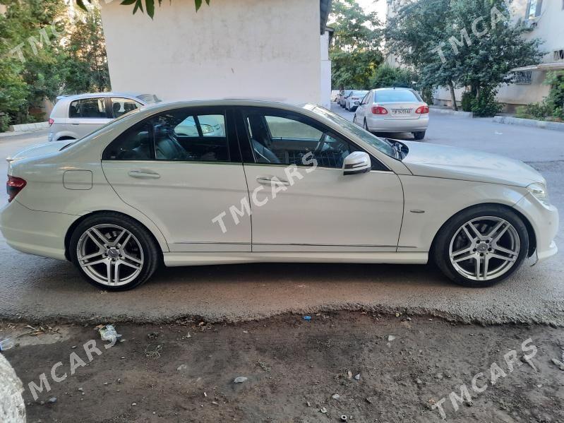 Mercedes-Benz C300 2011 - 190 000 TMT - Ашхабад - img 4