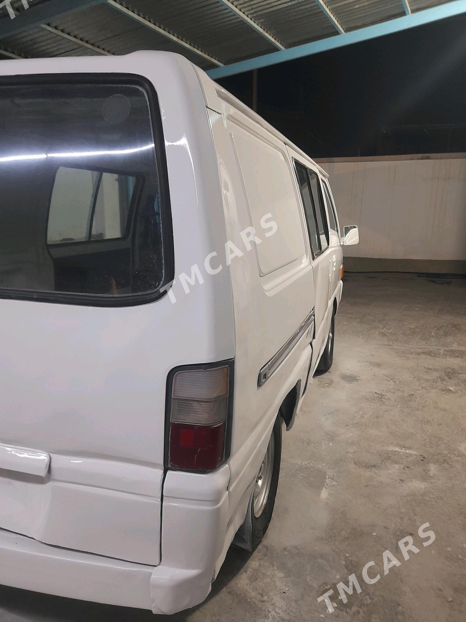 Toyota Hiace 1998 - 40 000 TMT - Hitrowka - img 4