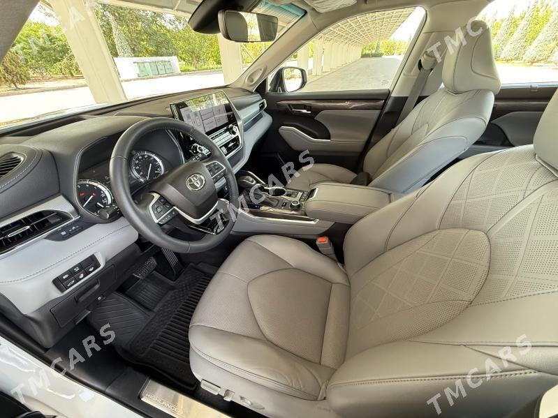 Toyota Highlander 2022 - 735 000 TMT - Aşgabat - img 9