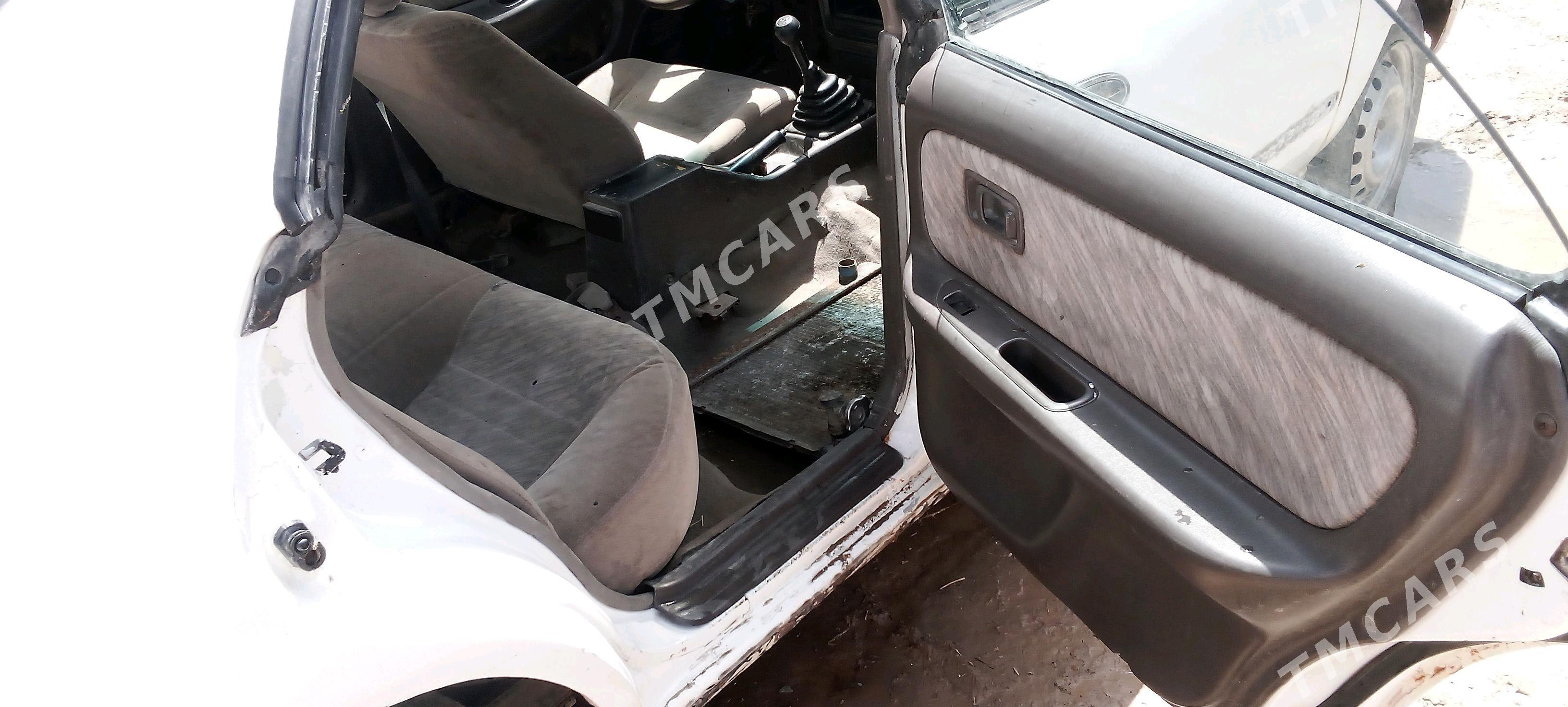 Nissan Primera 1996 - 10 000 TMT - Сакарчага - img 5