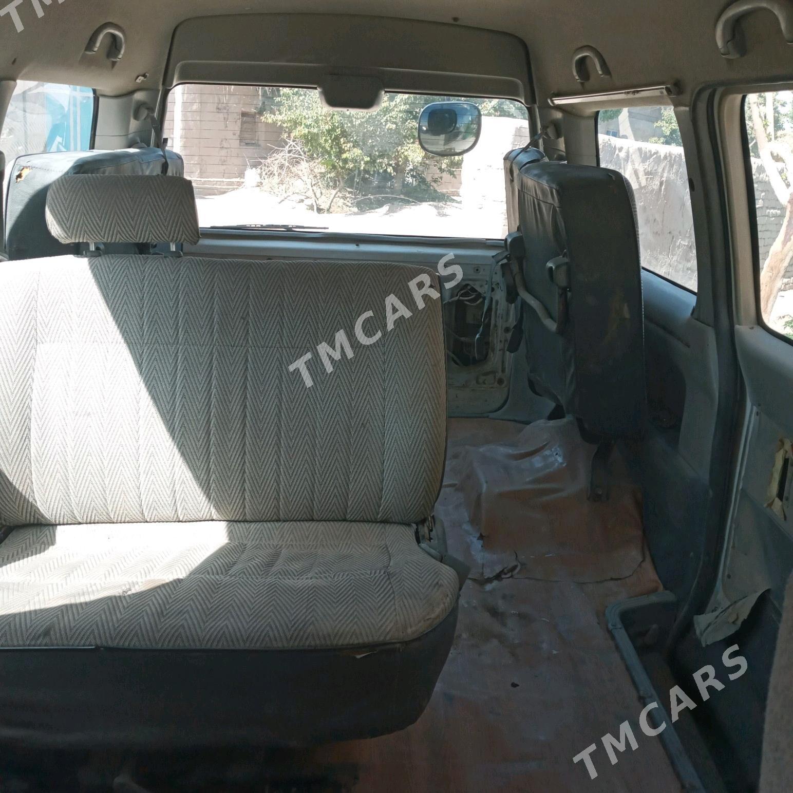 Toyota Town Ace 1992 - 30 000 TMT - Гурбансолтан Едже - img 3