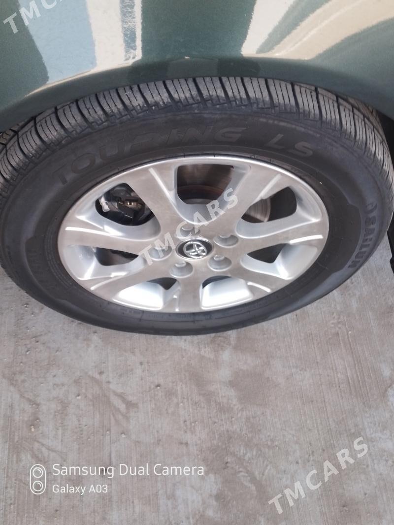 Toyota Camry 2004 - 170 000 TMT - Дашогуз - img 8