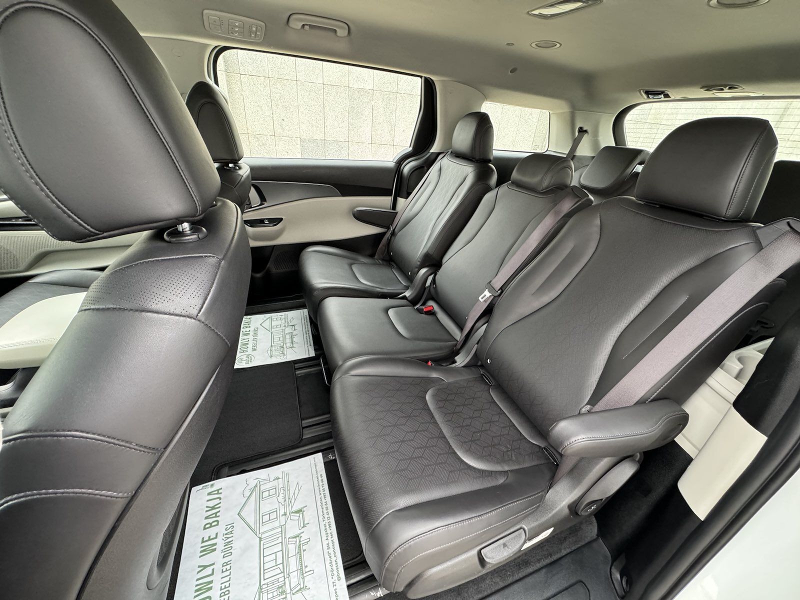 Kia Carnival 2022 - 698 000 TMT - Büzmeýin - img 8