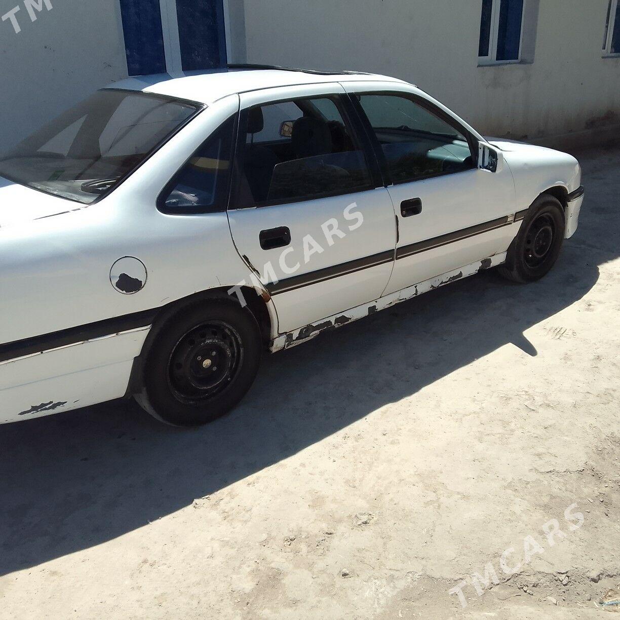 Opel Vectra 1991 - 24 000 TMT - Boldumsaz - img 6