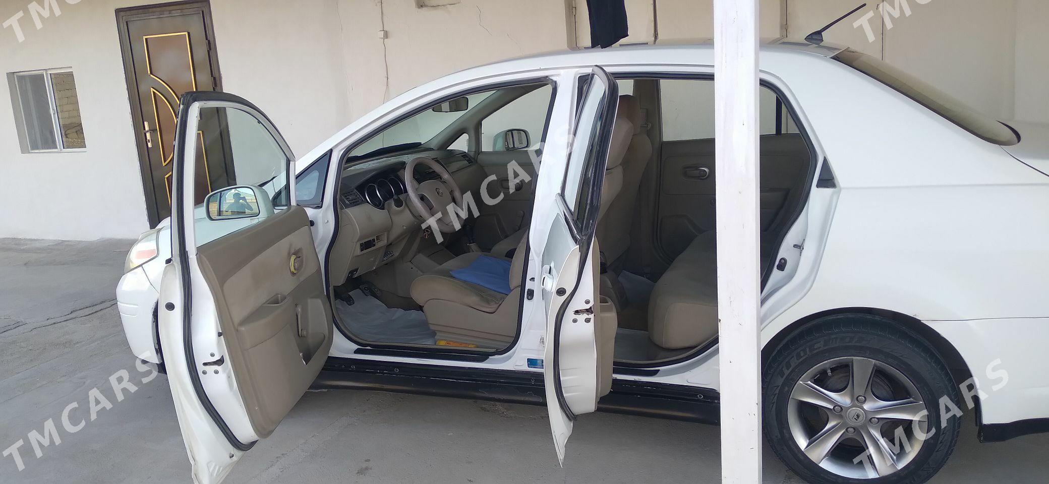Nissan Tiida 2005 - 75 000 TMT - Kaka - img 3