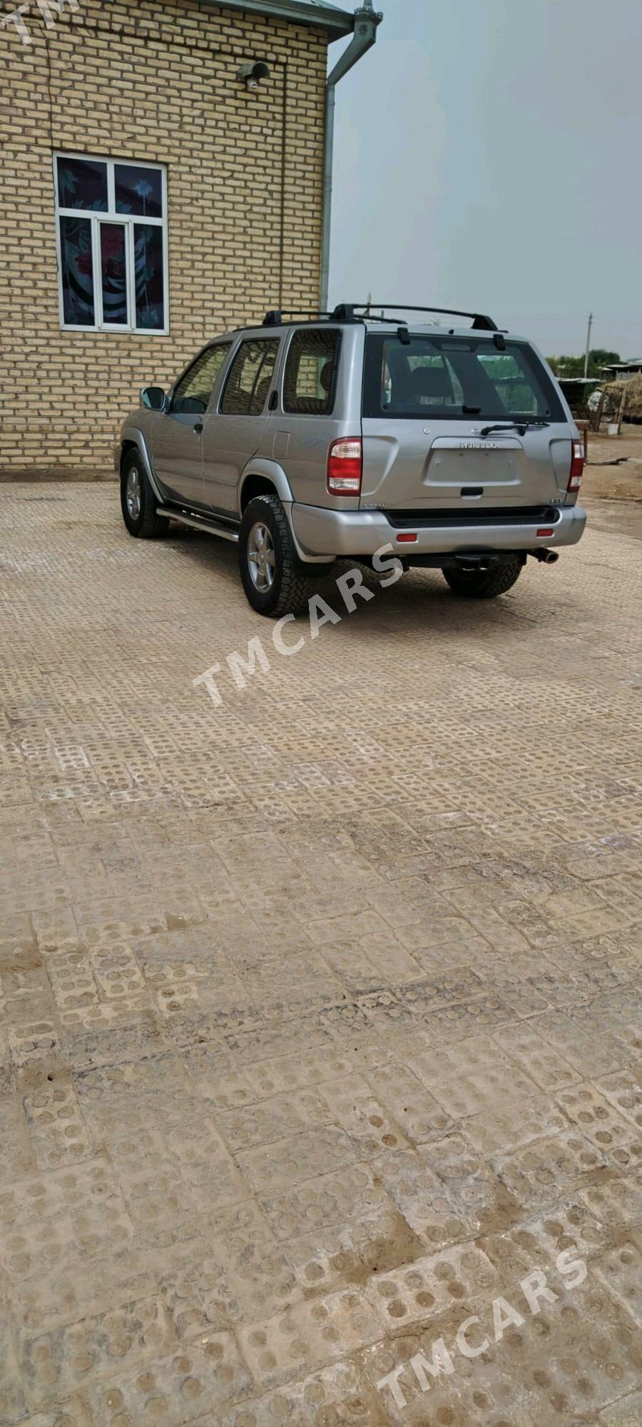 Nissan Pathfinder 2001 - 90 000 TMT - Мары - img 4