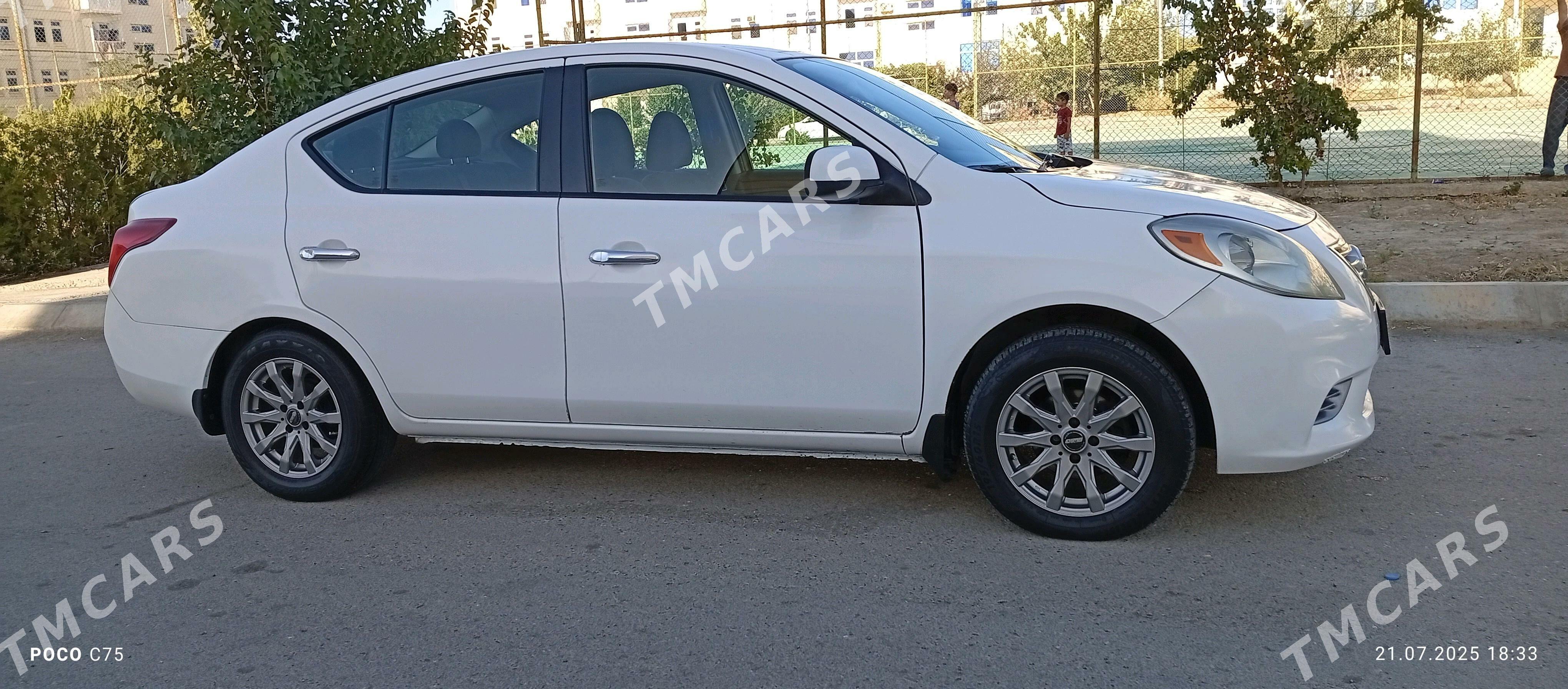 Nissan Versa 2012 - 105 000 TMT - Ашхабад - img 3