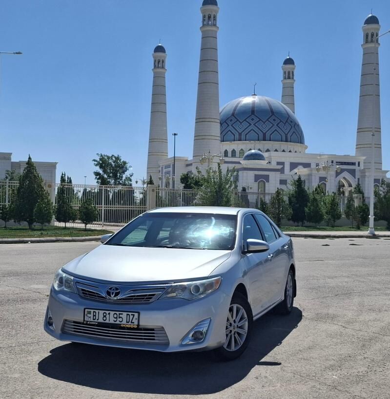 Toyota Camry 2012 - 220 000 TMT - Дашогуз - img 2