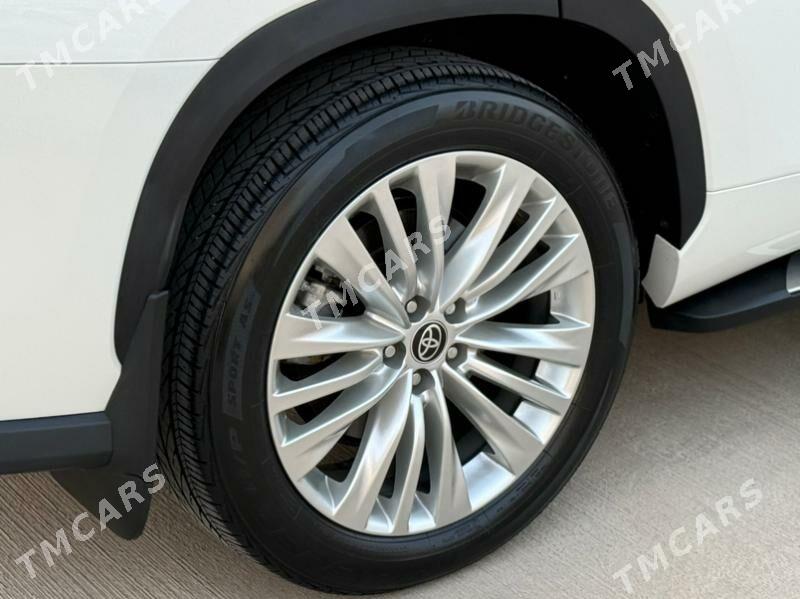 Toyota Highlander 2022 - 680 000 TMT - Ашхабад - img 8