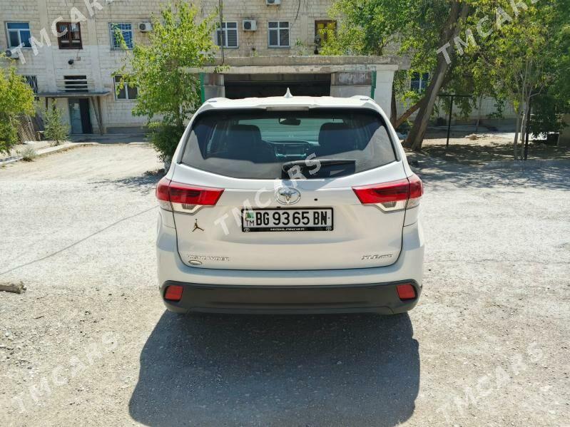 Toyota Highlander 2019 - 440 000 TMT - Балканабат - img 7
