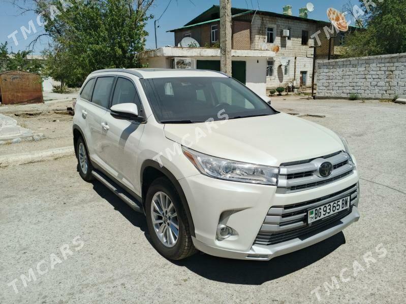 Toyota Highlander 2019 - 440 000 TMT - Балканабат - img 3