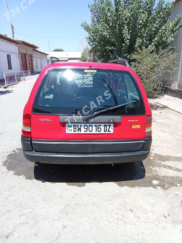 Opel Astra 1993 - 35 000 TMT - Дашогуз - img 4