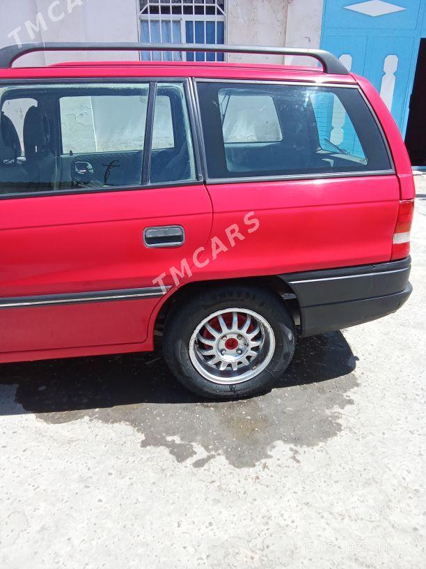 Opel Astra 1993 - 35 000 TMT - Дашогуз - img 7