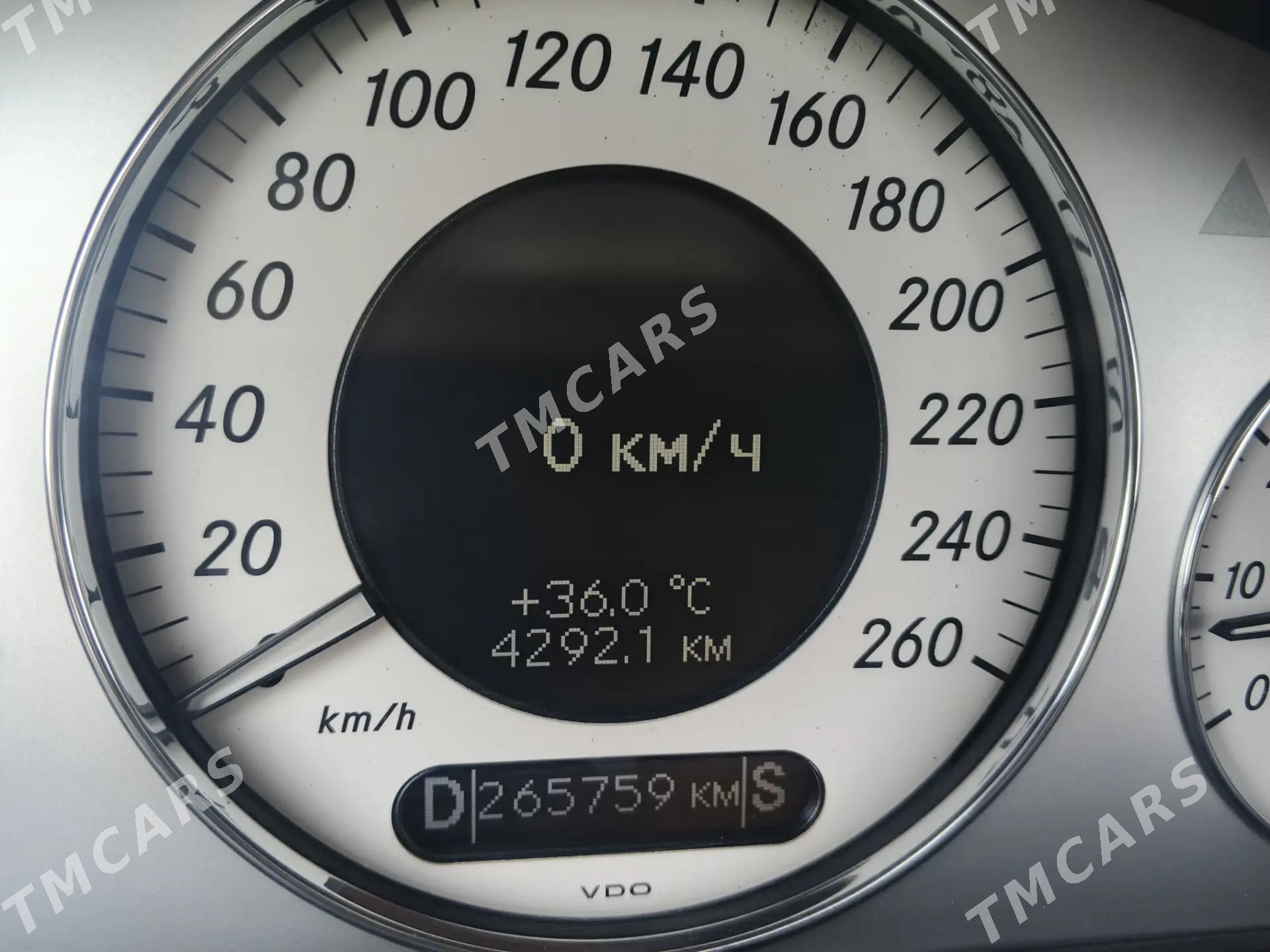 Mercedes-Benz E350 2009 - 220 000 TMT - Bedew - img 6