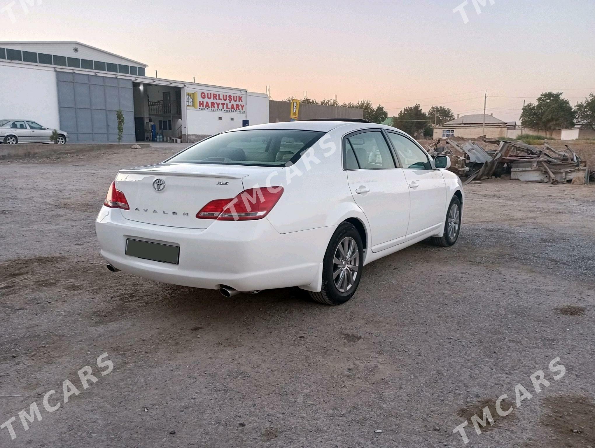 Toyota Avalon 2005 - 150 000 TMT - Теджен - img 3