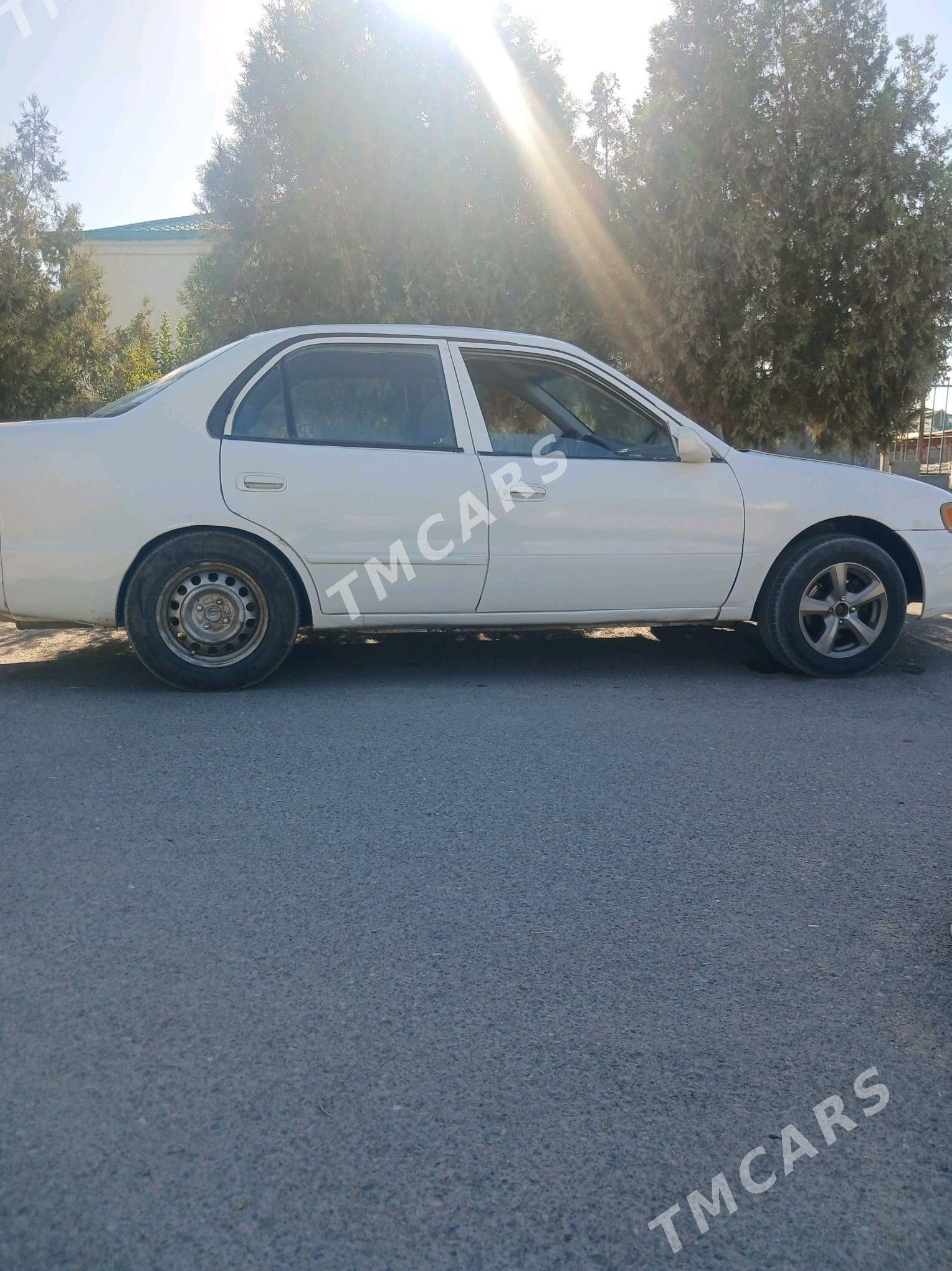 Toyota Corolla 2000 - 45 000 TMT - Гёкдепе - img 3