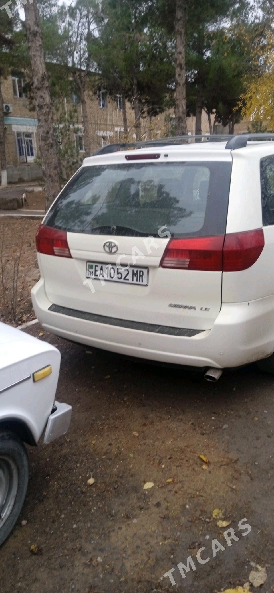 Toyota Sienna 2004 - 150 000 TMT - Wekilbazar - img 3
