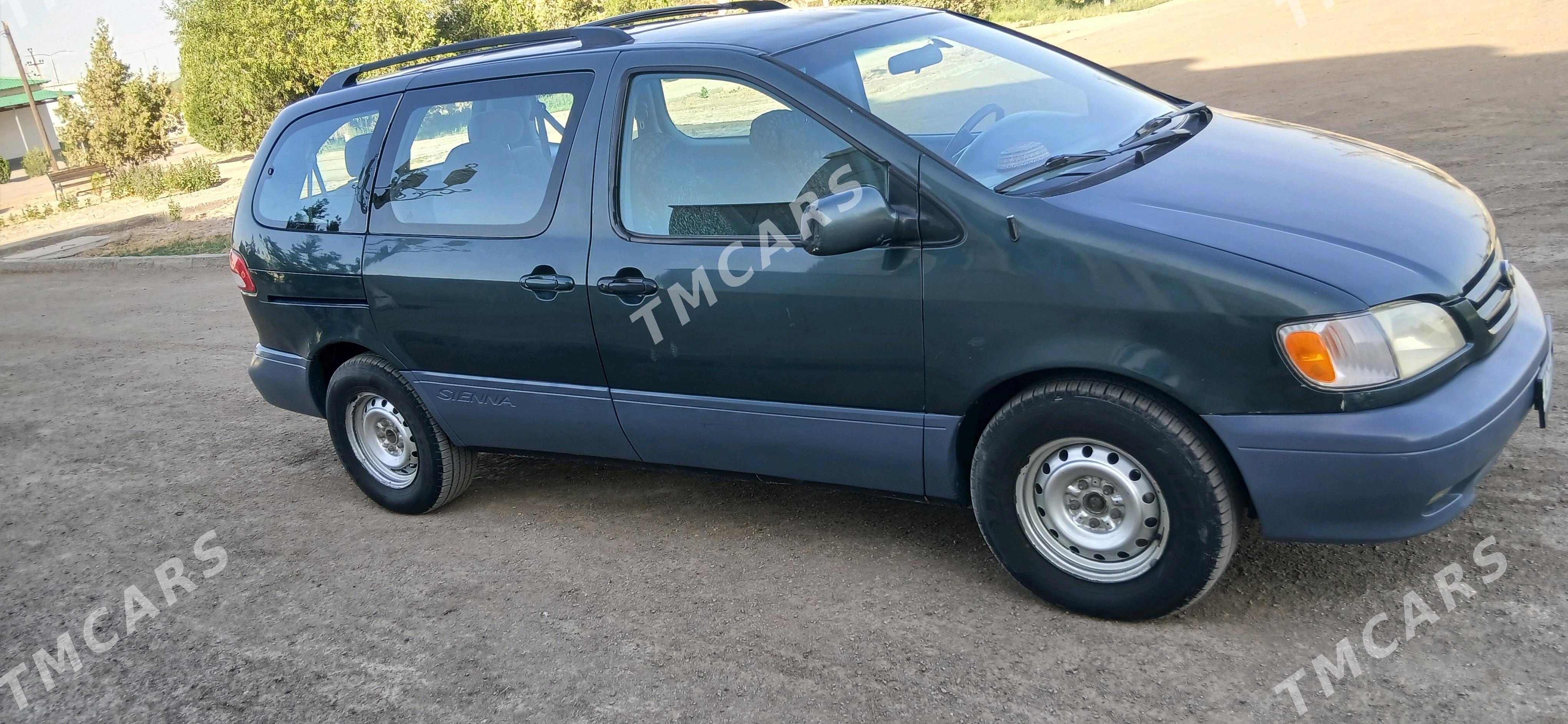 Toyota Sienna 2001 - 140 000 TMT - Губадаг - img 2