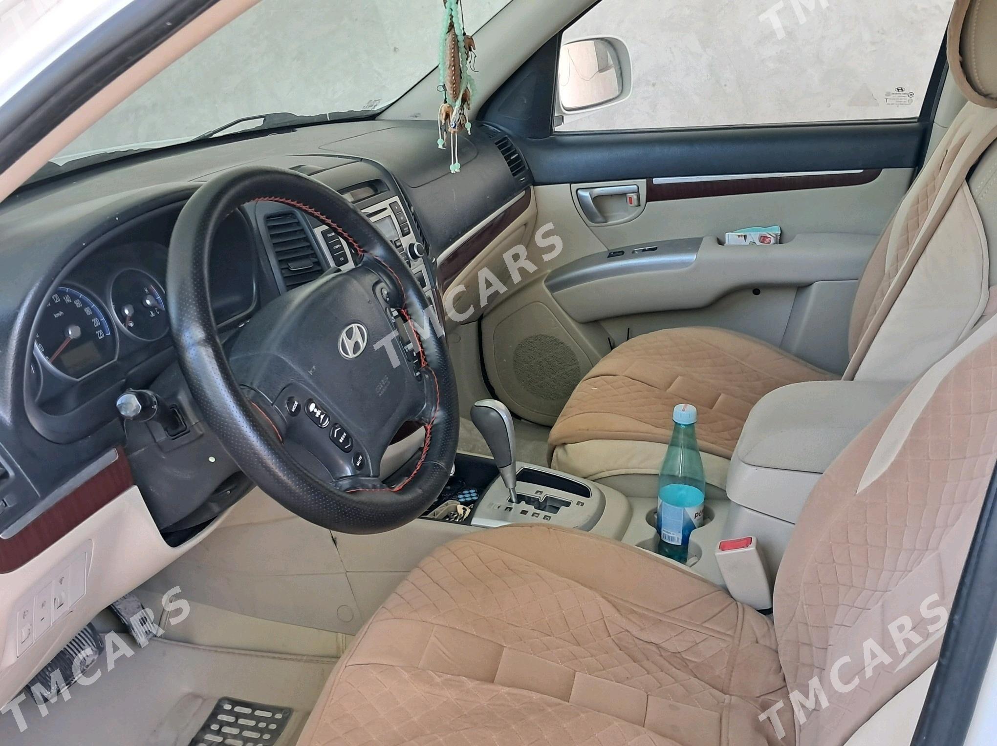 Hyundai Santa Fe 2008 - 180 000 TMT - Türkmenbaşy etr. - img 4