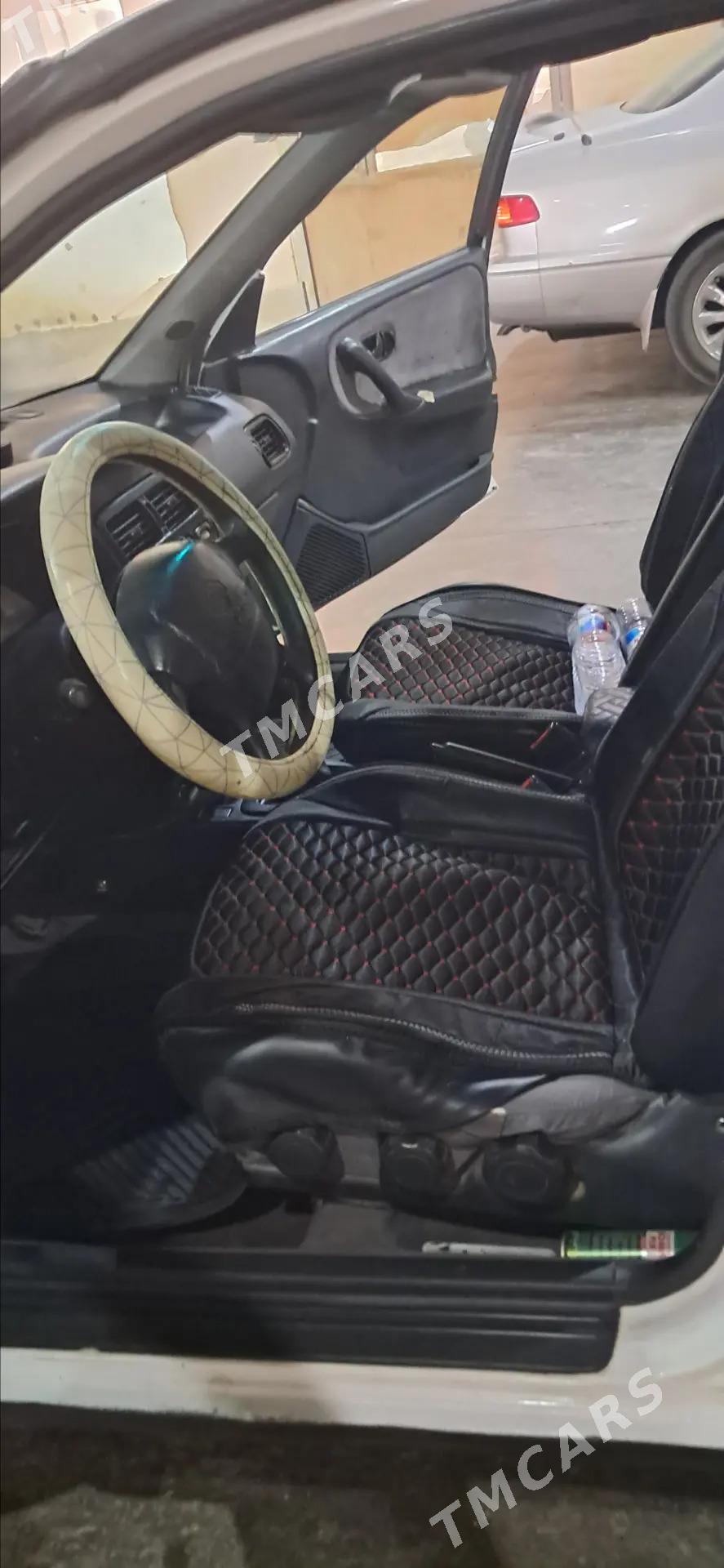 Nissan Primera 1995 - 23 000 TMT - Байрамали - img 3