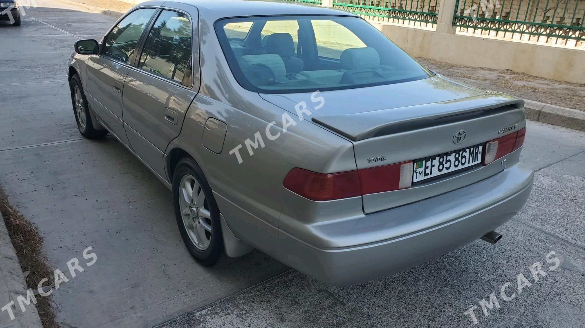 Toyota Camry 2000 - 140 000 TMT - Мары - img 4