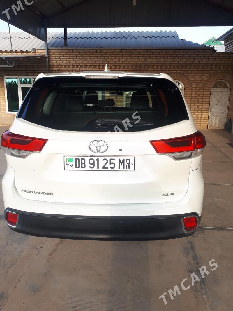 Toyota Highlander 2018 - 390 000 TMT - Ýolöten - img 4