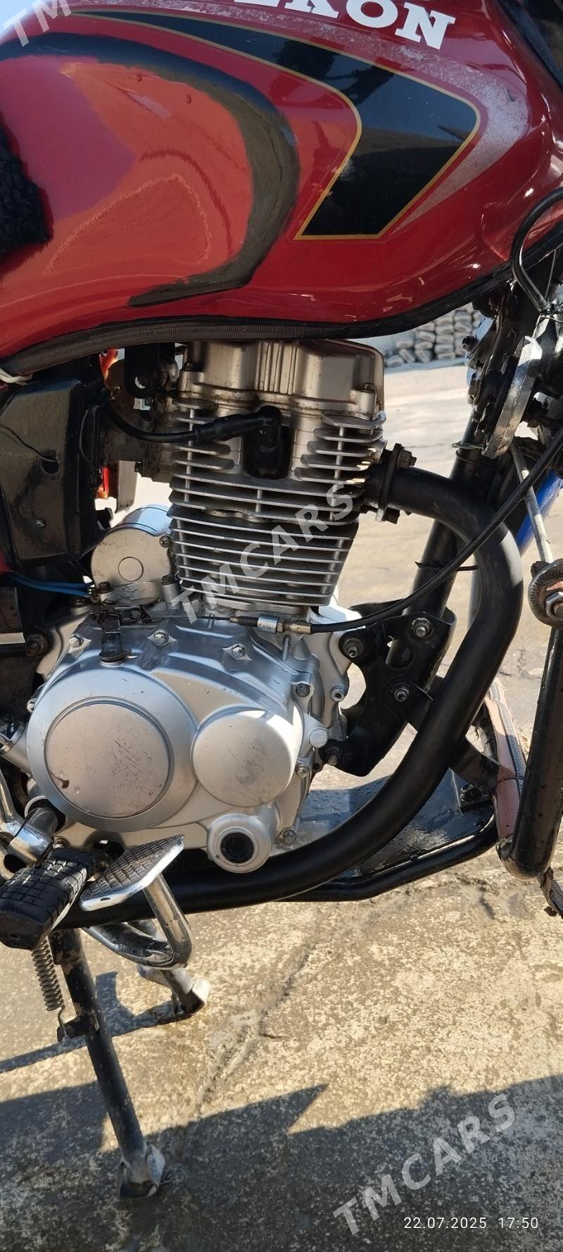 Fekon FK200-14G 2017 - 14 000 TMT - Bäherden - img 3