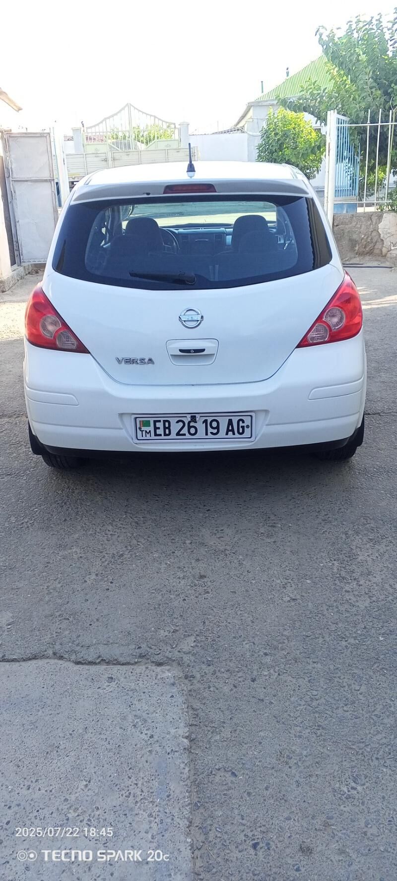 Nissan Versa 2010 - 126 000 TMT - Ашхабад - img 3