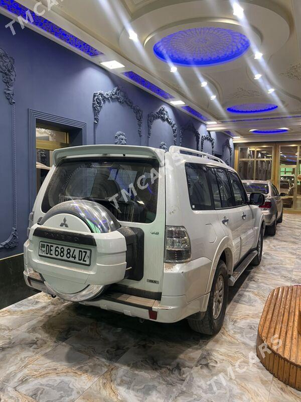 Mitsubishi Pajero 2011 - 200 000 TMT - Köneürgenç - img 2