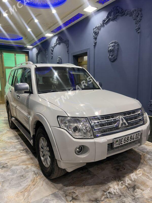 Mitsubishi Pajero 2011 - 200 000 TMT - Köneürgenç - img 7