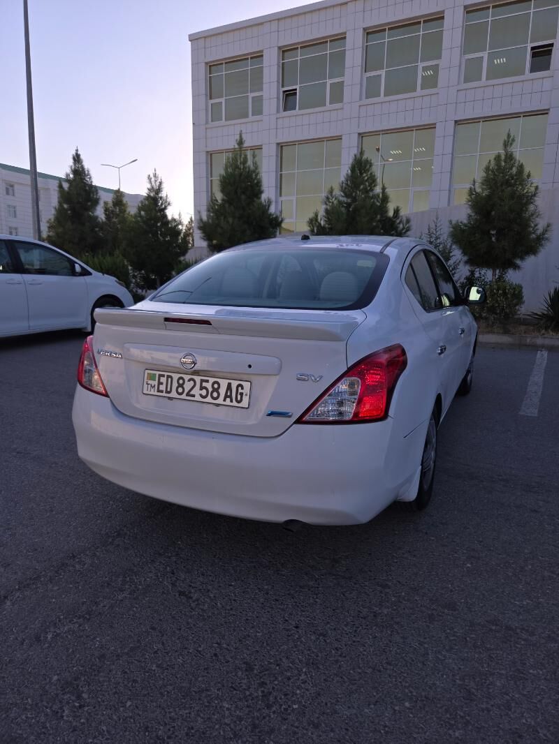 Nissan Versa 2012 - 99 000 TMT - Гуртли - img 3