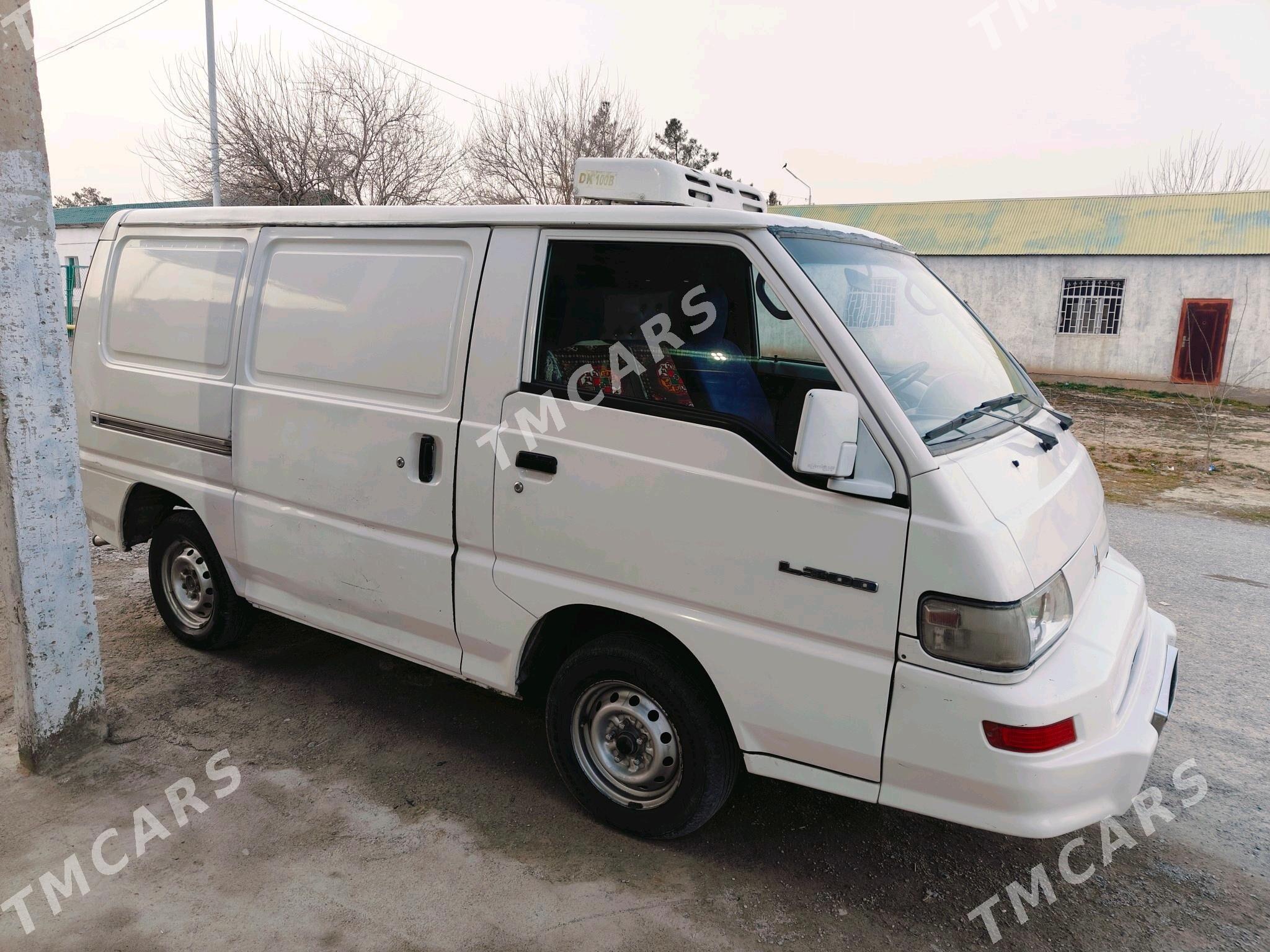 Mitsubishi Canter 2005 - 65 000 TMT - Гарадамак Шор - img 3