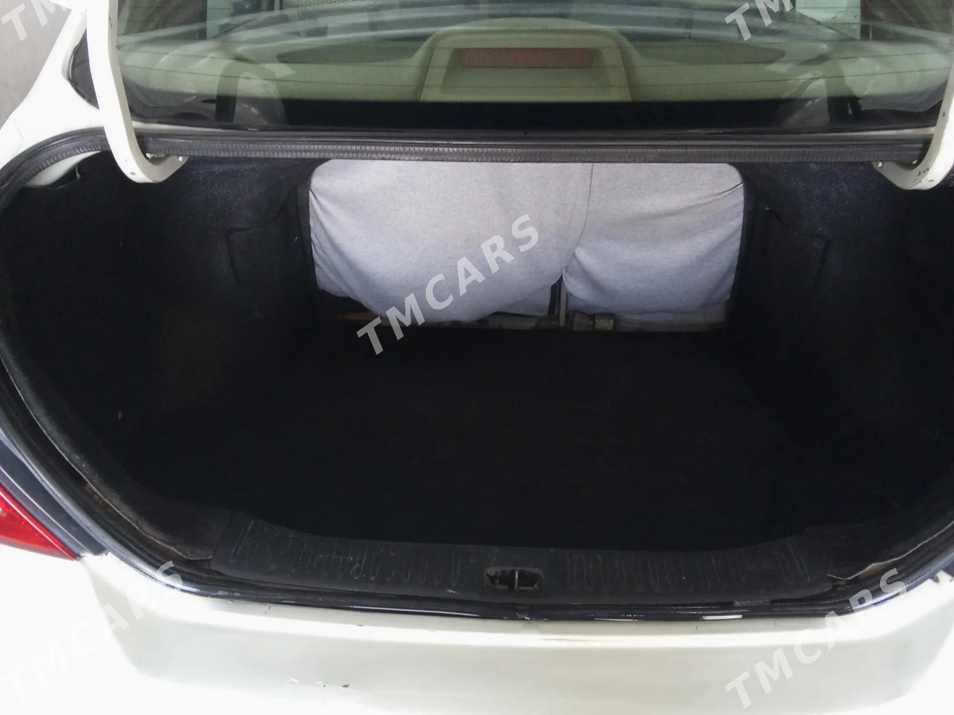 Nissan Tiida 2005 - 99 000 TMT - Гёкдепе - img 3