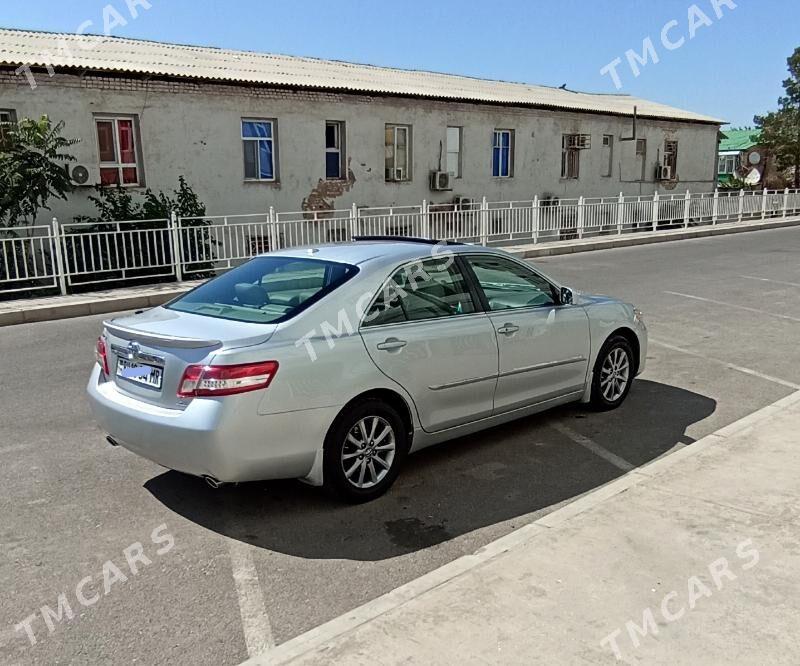 Toyota Camry 2011 - 240 000 TMT - Мары - img 5