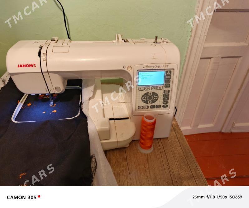 janome 200 e - Tejen - img 2