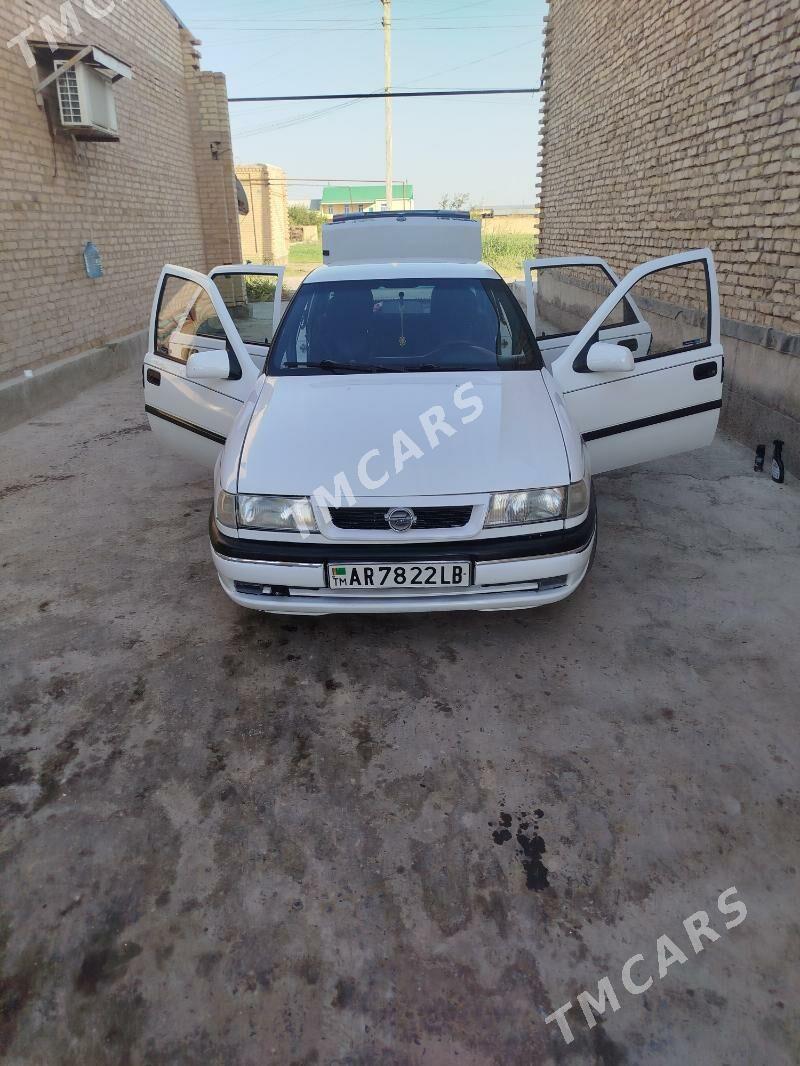 Opel Vectra 1994 - 50 000 TMT - Sakar - img 4