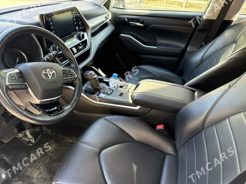 Toyota Highlander 2021 - 550 000 TMT - Досааф - img 8