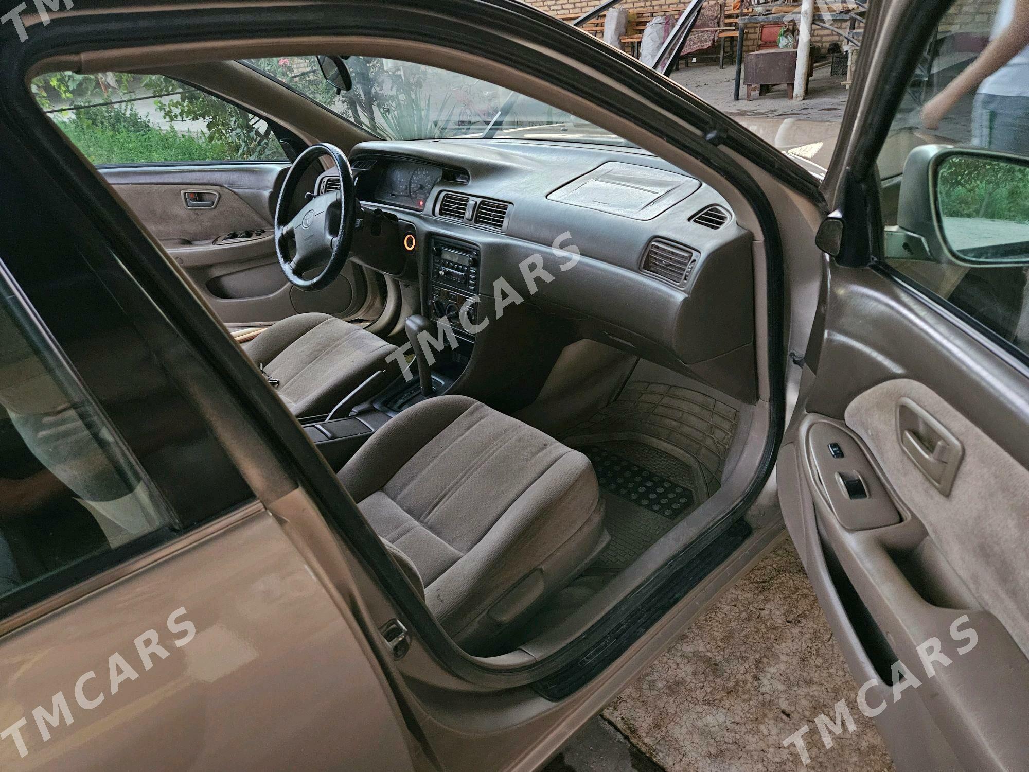 Toyota Camry 2000 - 125 000 TMT - Мары - img 5
