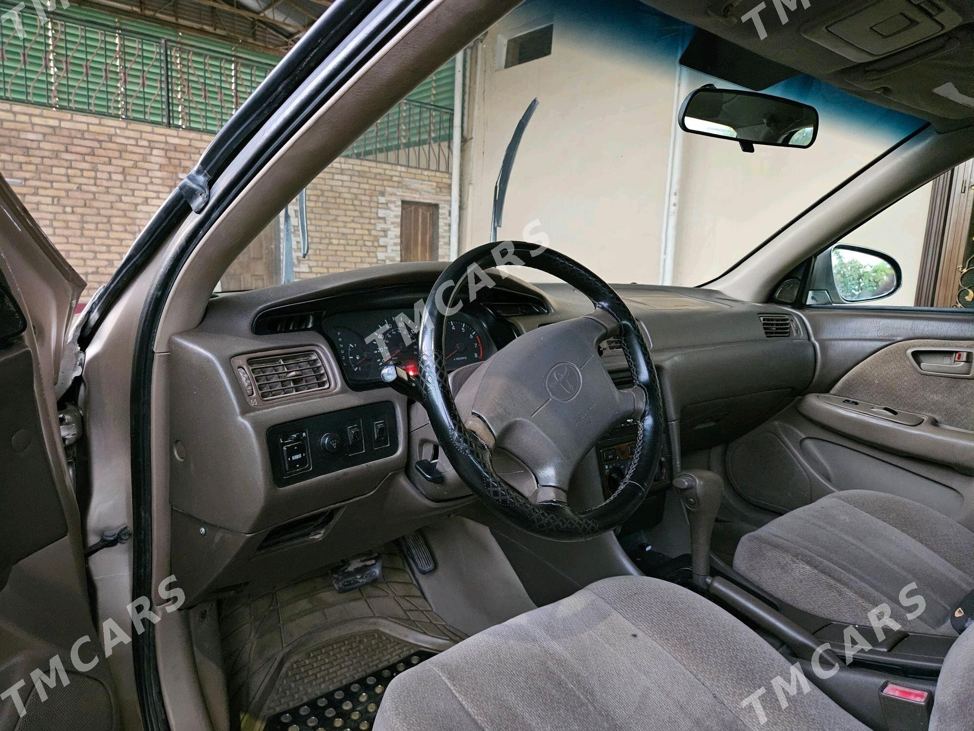 Toyota Camry 2000 - 125 000 TMT - Мары - img 6