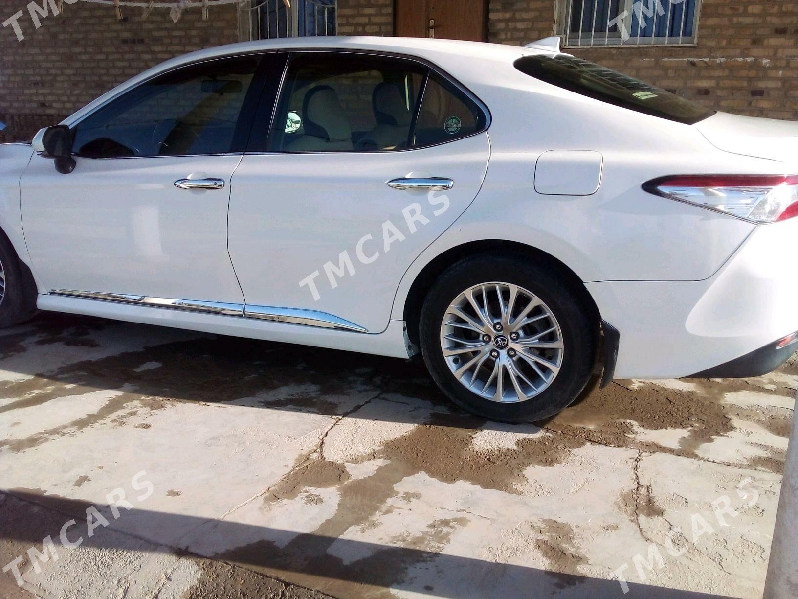 Toyota Camry 2019 - 265 000 TMT - Tejen - img 4