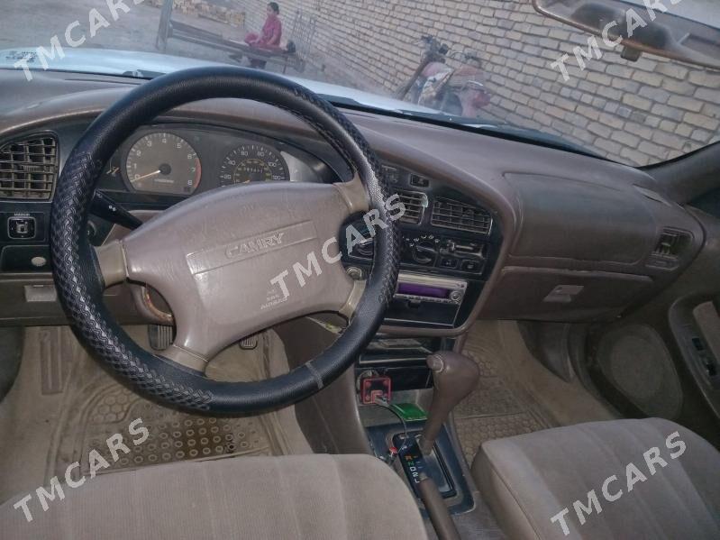 Toyota Camry 1996 - 72 000 TMT - Ходжамбаз - img 2