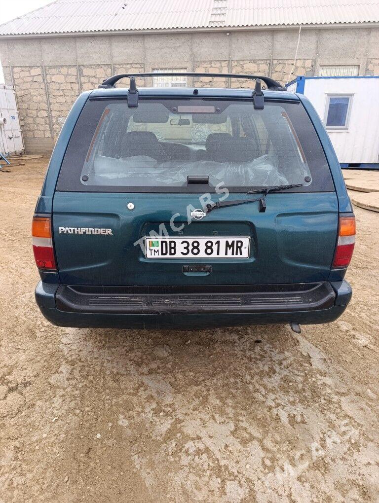 Nissan Pathfinder 1997 - 90 000 TMT - Мары - img 4