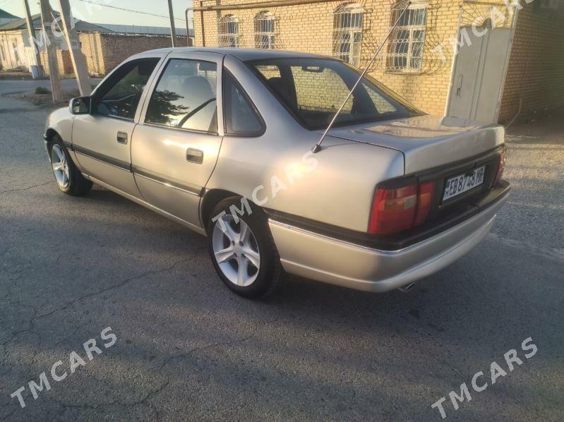Opel Vectra 1992 - 50 000 TMT - Мары - img 3