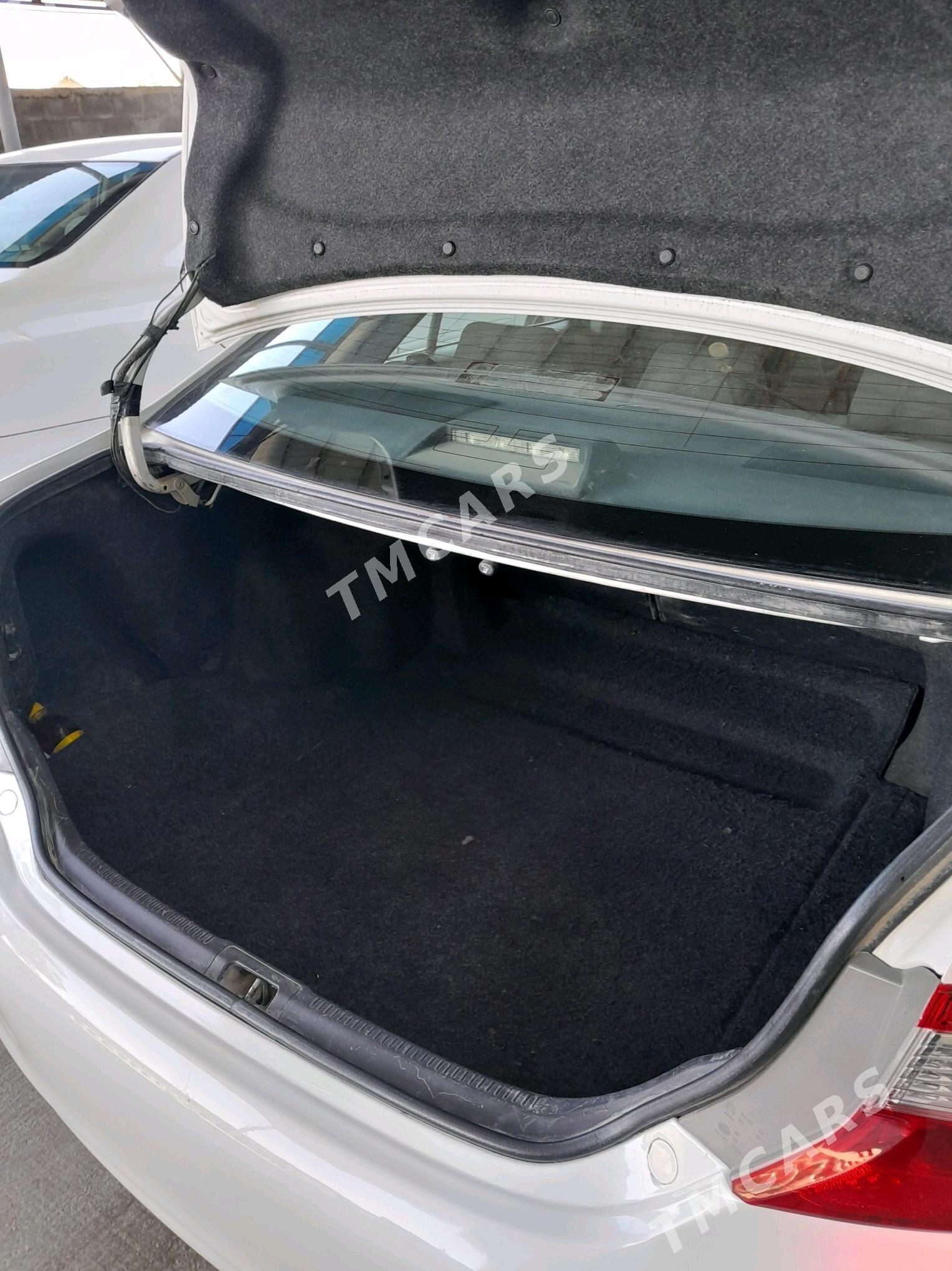 Toyota Camry 2013 - 220 000 TMT - 8 мкр - img 6