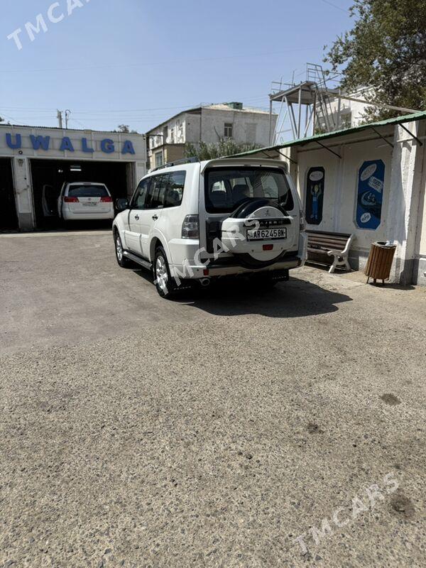 Mitsubishi Pajero 2011 - 260 000 TMT - Türkmenbaşy - img 2